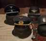 Hallazgo inesperado: una descompensación reveló un arsenal militar y objetos con simbología nazi en una casa de Flores