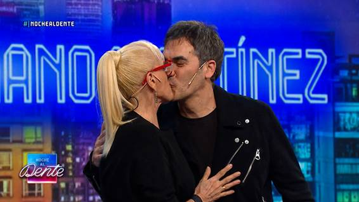 Valeria Lynch sorprendió a Mariano Martínez en vivo y le hizo un reclamo de convivencia