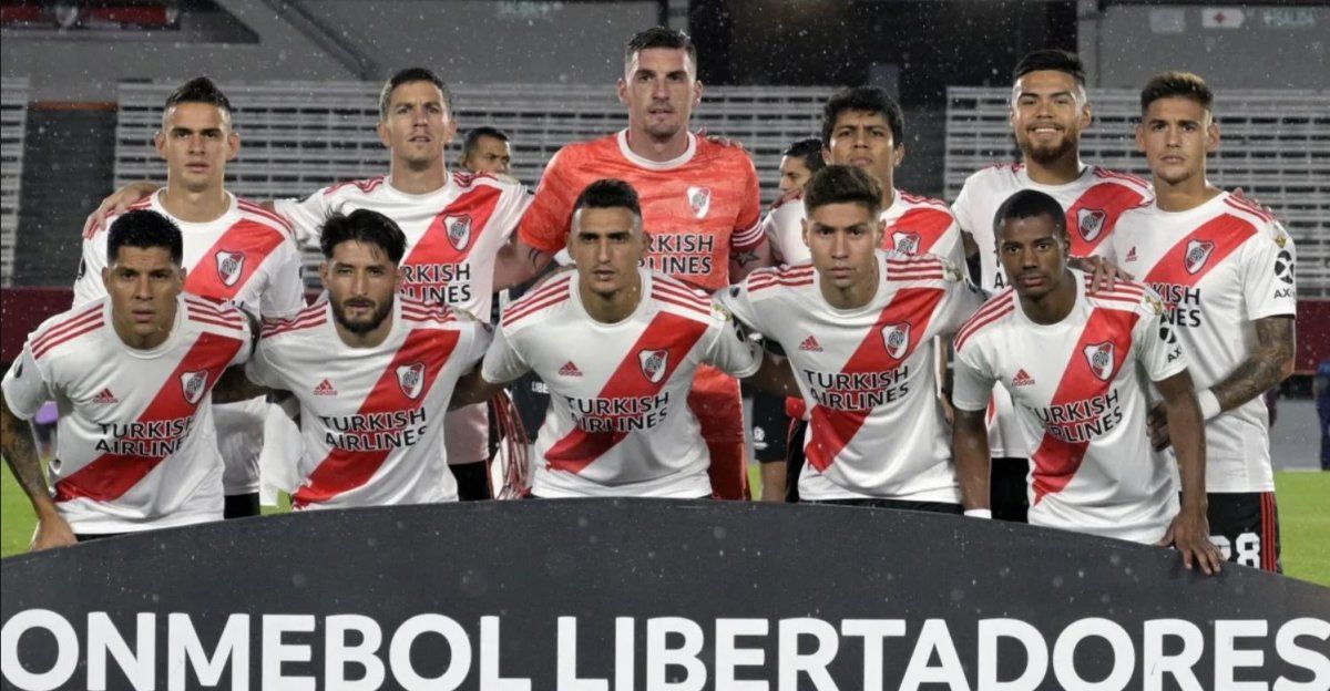 River, contra todos: apretar el acelerador o bajar un cambio y sumarse al pelotón
