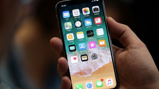 De la batería al diseño: las razones por las que dejamos de considerar útiles a nuestros celulares