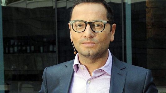 ¿Intento de robo? Le cortaron la nariz al crítico de moda Fabián Medina Flores