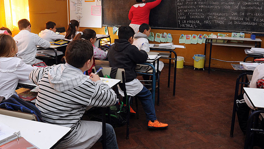 Ministerio de Educación nacional acordó aumento salarial para los docentes