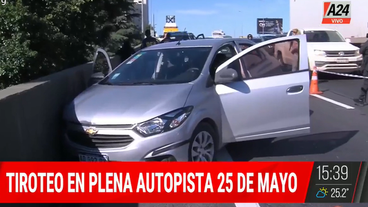 Terror en la Autopista 25 de Mayo: feroz tiroteo entre la Policía y tres delincuentes que iban en un auto