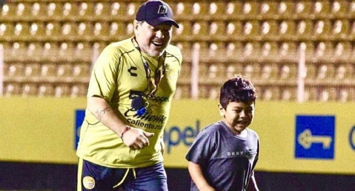 El fuerte mensaje de Dieguito Fernando recordando a Maradona: Le pido a Dios que...
