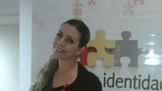 Mónica Ayos, presente en Teatro por la identidad