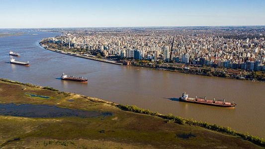 ¿Afloja la bajante del río Paraná? El fuerte aumento del nivel de agua en represas de Brasil, una buena señal para la Argentina