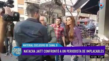 Natacha Jaitt agredió físicamente a un periodista luego de la conferencia