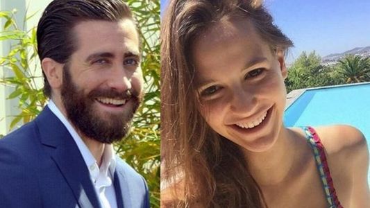 Jake Gyllenhaal sale con una modelo 16 años menor