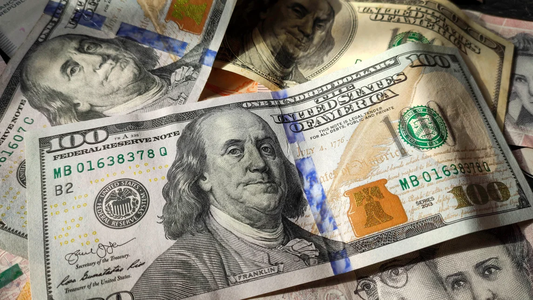 Cotización del dólar: cómo cerró la divisa norteamericana en sus diferentes variables