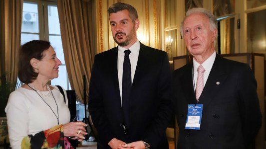 Bronca, desconcierto y mucha crítica: cómo vivió parte del círculo rojo la escalada del dólar desde Recoleta