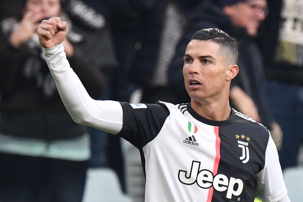 Higuaín y un hat-trick de Cristiano Ronaldo anotaron en la goleada de Juventus