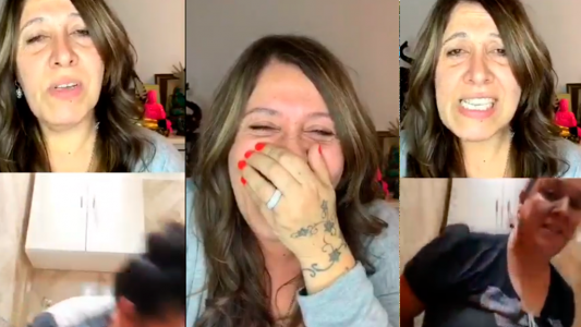 Una seguidora de Pity La Numeróloga se unió a un vivo desde el baño y... ¡se limpió la cola!