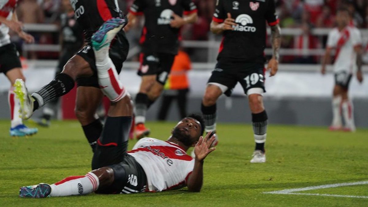 Se lesionó Borja y hay preocupación en River: qué le pasó y cuánto tiempo estará fuera de las canchas
