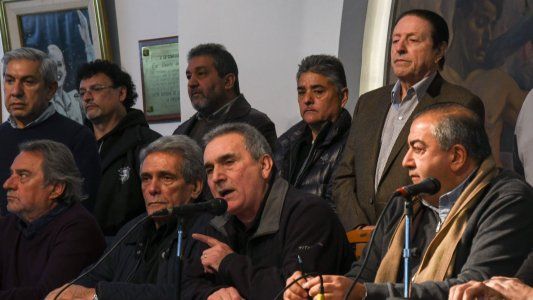 Facundo Moyano y Brey siguieron el camino de Schmid y abandonaron la CGT