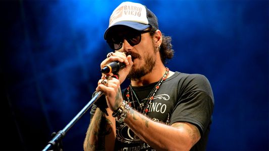 Con los botines colgados, Daniel Osvaldo llega a los escenarios por primera vez en 2017