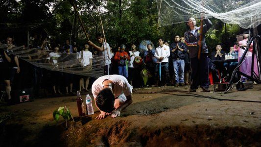 Milagro en Tailandia: rescataron a los 12 chicos y al entrenador luego de 18 días atrapados en una cueva