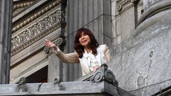 Cristina Kirchner les pidió a los fiscales Luciani y Mola que dejen de mirar Netflix y que agarren la Constitución