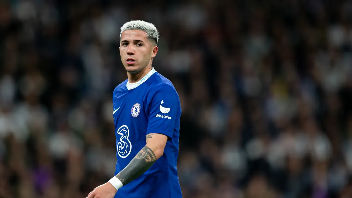  los jugadores del Chelsea se unieron para presentarle a la directiva del equipo una queja formal contra Enzo Fernández