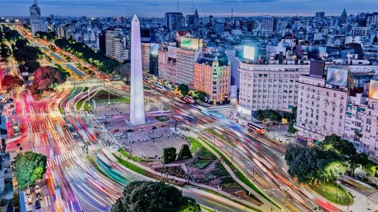 ¿Qué ciudad de Latinoamérica es la más cara para vivir y qué puesto ocupa Buenos Aires?