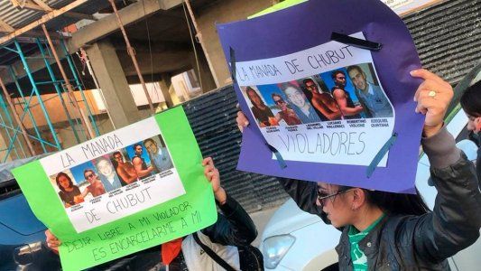 Violación en manada en Chubut: para el fiscal fue desahogo sexual y ninguno de los abusadores irá preso