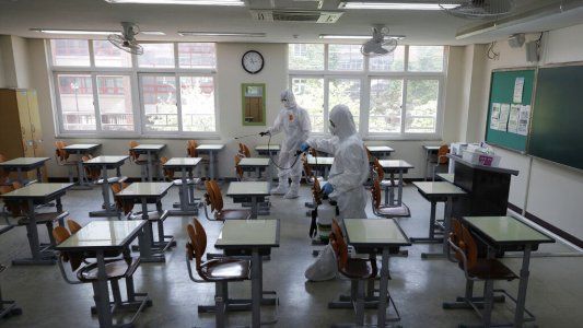 Corea del Sur: limitan el regreso de los chicos a las escuelas por un rebrote de COVID-19 en Seúl