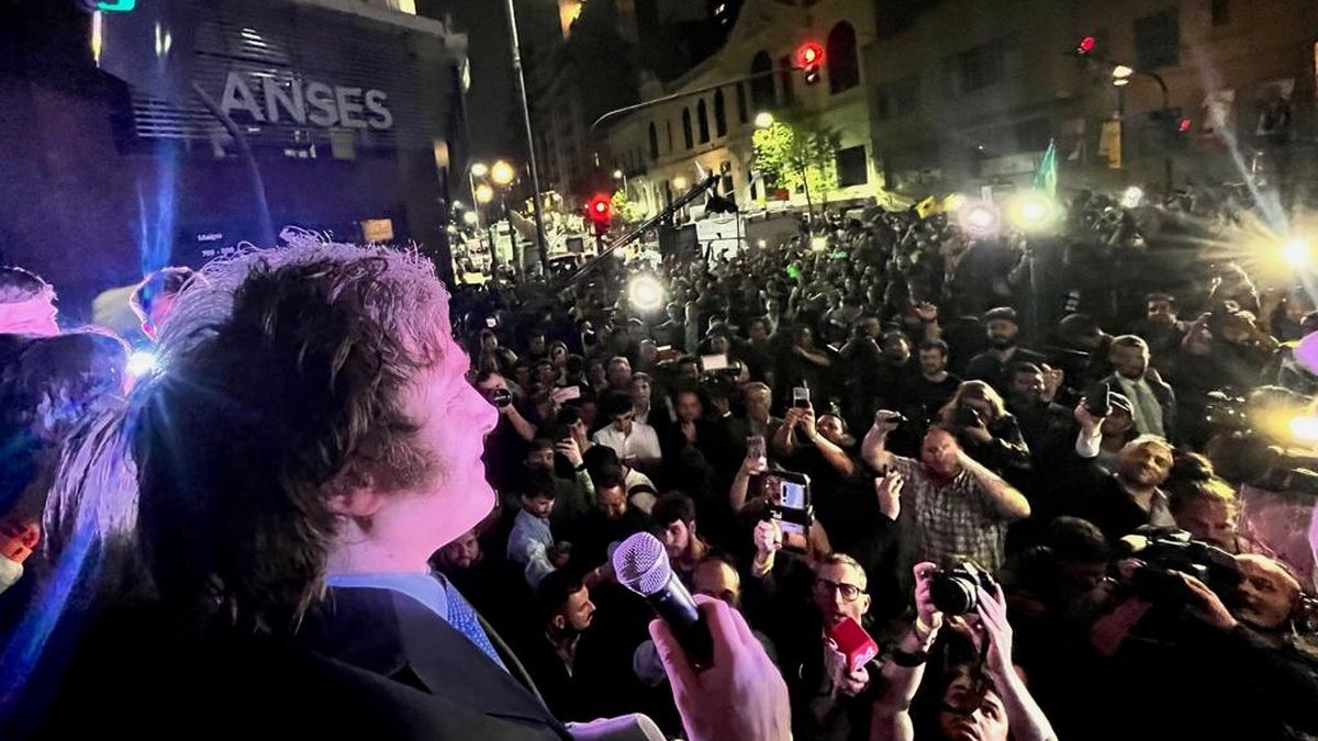 Milei con su militancia (Foto: LLA)