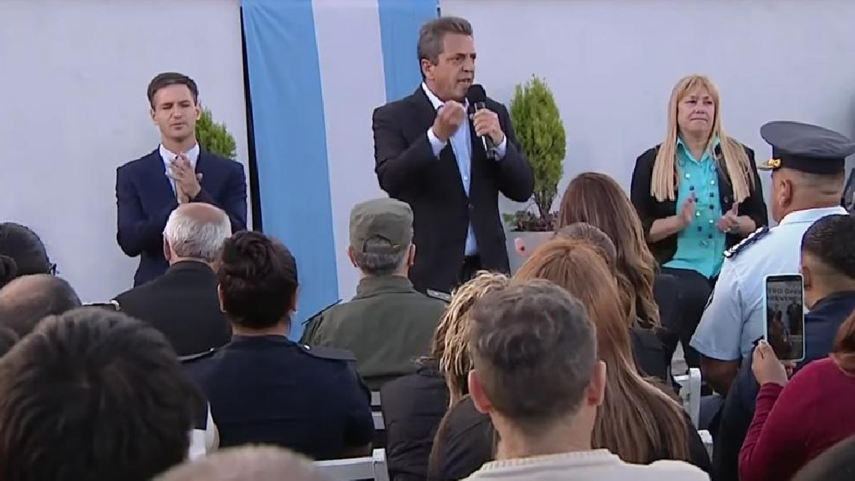 Sergio Massa: Sólo a aquellos que van a escucharse a sí mismos les molesta la tos. (Foto: Télam)