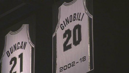La camiseta número 20 de Manu Ginóbili ya es un mito