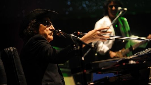 Charly García hizo vibrar a un Gran Rex repleto en una noche a puro rock