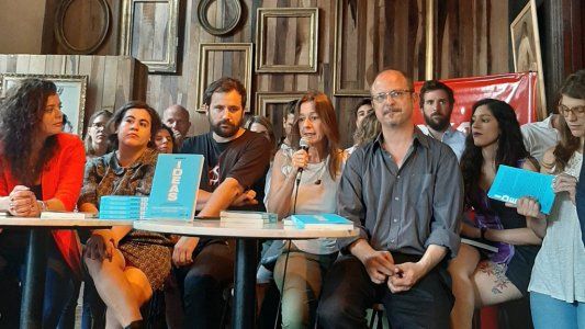 Con mensajes sobre solidaridad, debate abierto y unidad, los intelectuales frentetodistas presentaron un libro