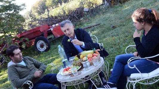 Alerta “papa frita”: mientras Macri visita huertas orgánicas, los productores denuncian un “boom” de importaciones de papa