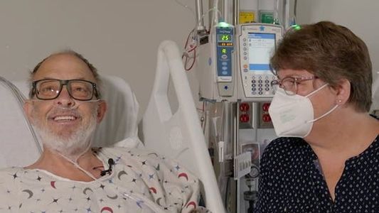 Le trasplantaron el corazón de un cerdo hace un mes y por ahora su cuerpo no muestra rechazos