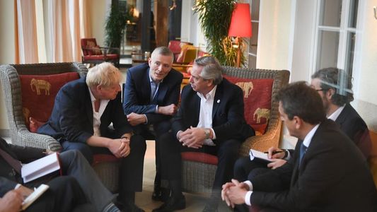 Ganar el Mundial y un verano exitoso: la receta del Gobierno para capear la crisis y llegar a 2023