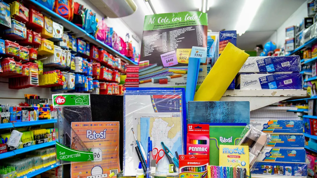 La canasta básica se aplicará en supermercados de la Asociación de Supermercados Unidos (ASU), como en las librerías pertenecientes a la Cámara Argentina de Papelerías, Librerías y Afines (Capla) (Foto: archivo).