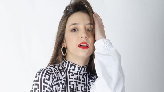 La joven que con 15 años conquista Latinoamérica con su voz