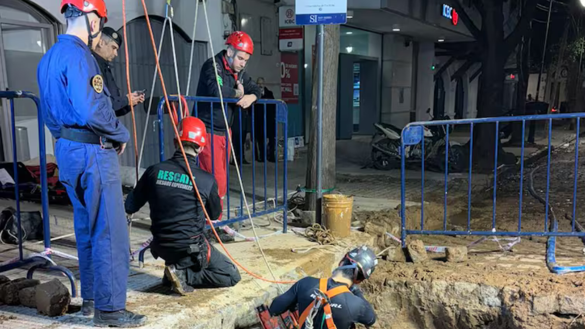 Encontraron un túnel de más de 3 metros de profundidad creado para robar un banco en San Isidro