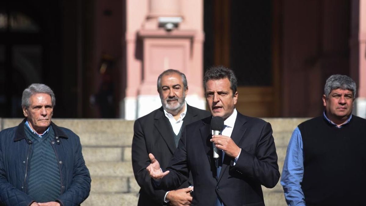 Tras la aprobación de la modificación de la ley de Ganancias, la CGT y la CTA celebrarán la iniciativa de Sergio Massa (Foto: archivo).