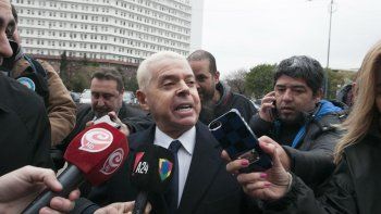Murió Oyarbide: las causas del juez que absolvió a los Kirchner porque lo apretaron del cogote