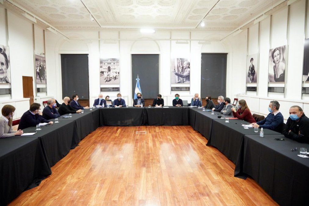 Mañana feroz de cruces (sutiles) entre Ciudad y Nación por la flexibilidad o endurecimiento de la cuarentena