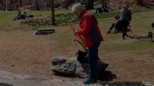 Roberto Pettinato exiliado en Nueva York: tocó el saxo a la gorra en el Central Park