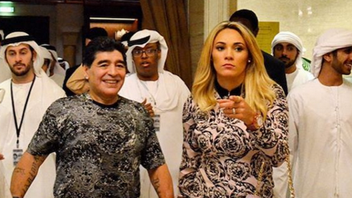 Diego Maradona y Rocío Oliva durante su estadía en Dubái.