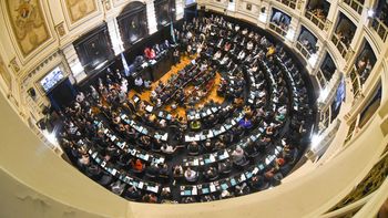 la legislatura bonaerense sesionaria por el presupuesto y la ley impositiva pero aplazaria el tratamiento del endeudamiento la legislatura bonaerense sesionaria por el presupuesto y la ley impositiva pero aplazaria el tratamiento del endeudamiento