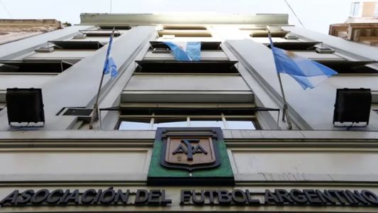 Proyecto de AFA para que en 2025 vuelvan el Apertura y el Clausura con 30 equipos