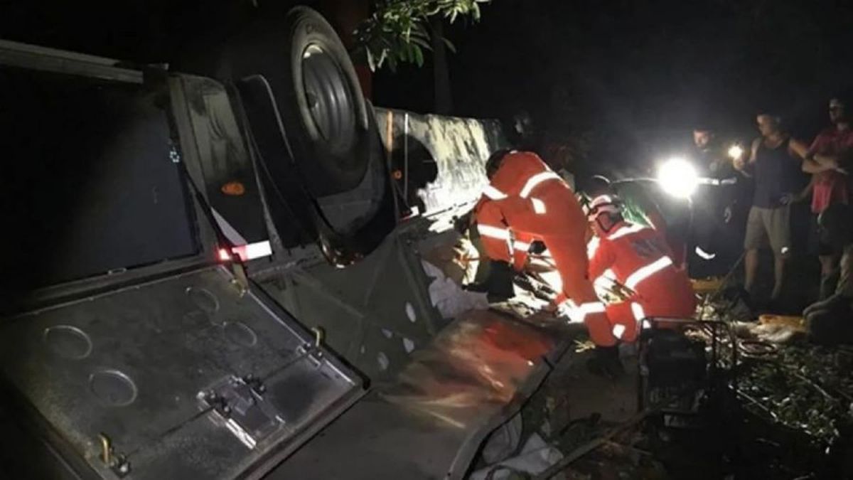 Tragedia De Brasil: Murieron Tres Futbolistas Y Un Técnico Al Caer Un ...