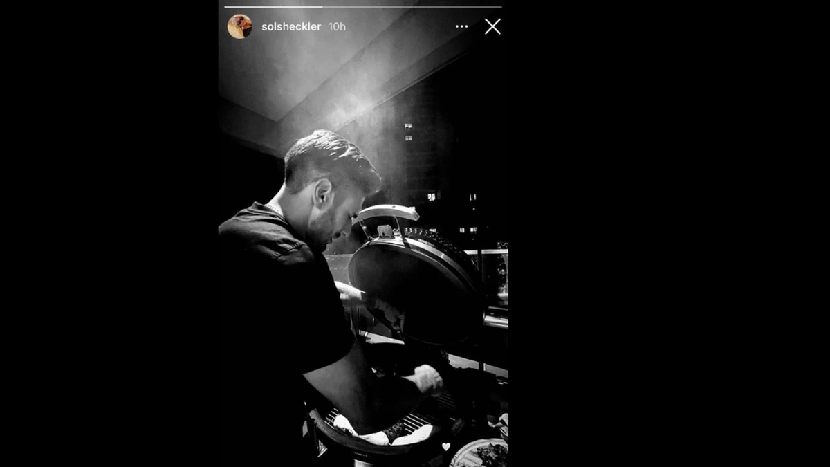 La foto que desat&oacute; el esc&aacute;ndalo