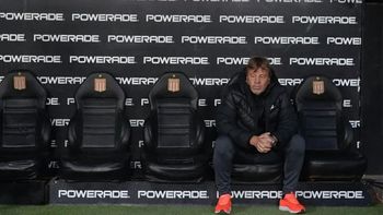 24 entrenadores dejaron su cargo en la Liga Profesional. 24 entrenadores dejaron su cargo en la Liga Profesional.