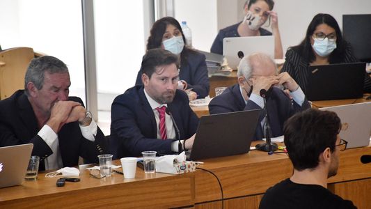 Escándalo en el juicio de Nora Dalmasso: separaron a un jurado por pasarle un papel a Facundo Macarrón