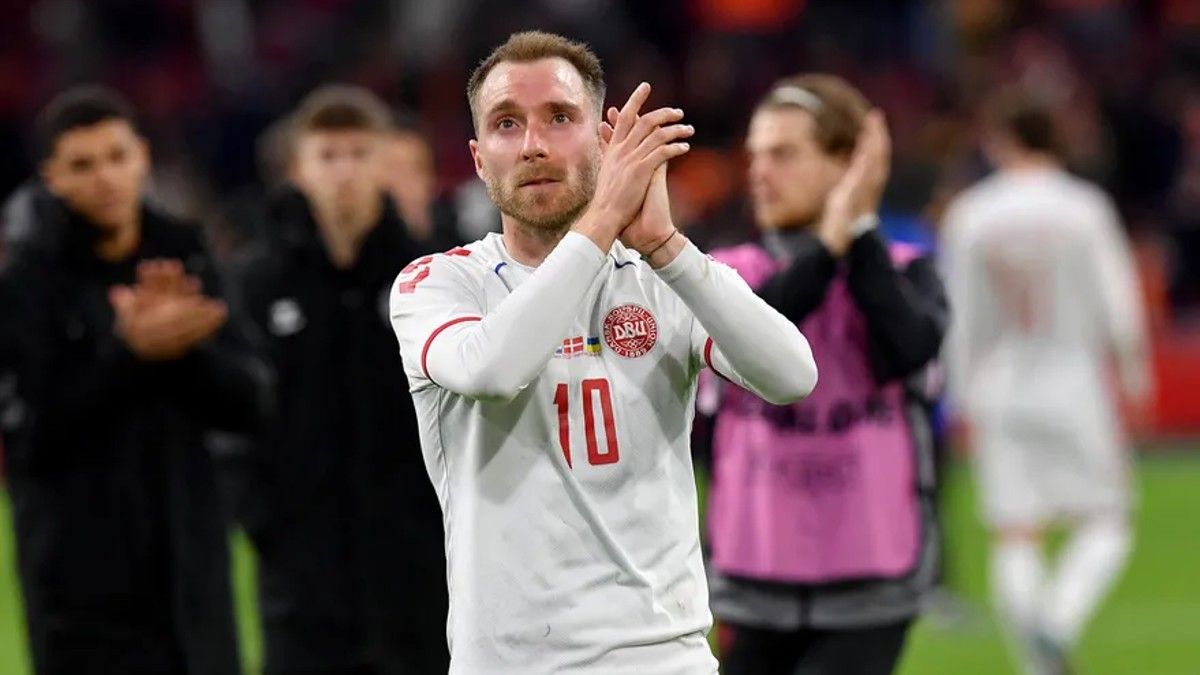 Christian Eriksen volvió a vestir la camiseta de Dinamarca y convirtió un gol en la derrota ante Países Bajos por 4-2. (AFP)&nbsp;