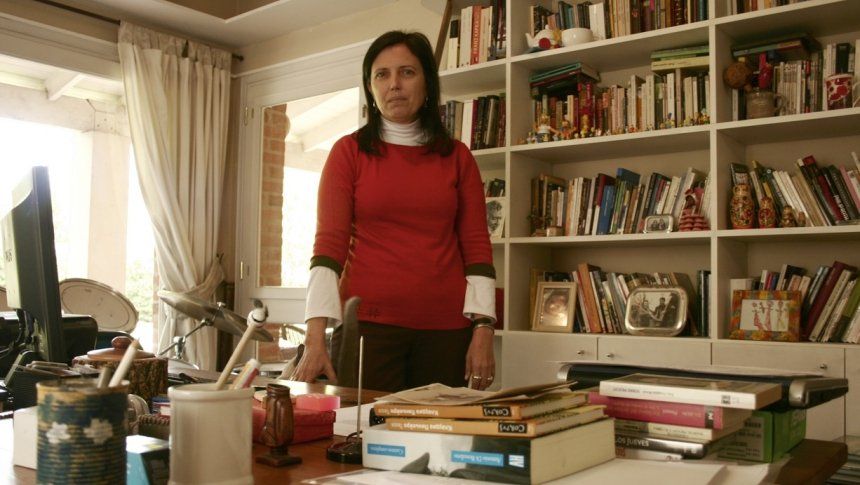 La escritora Claudia Piñeiro fue elegida finalista del International Booker  Prize con Elena sabe