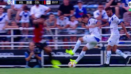 El planchazo impresionante de Cufré que dejó a Vélez con diez